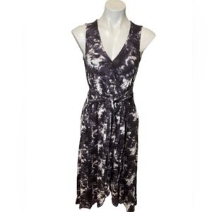 NWT Bobeau Women's TieDye Print Wrap Dress Size Small Will fit Medium
